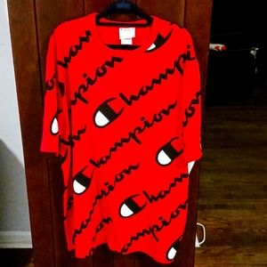 BRAND NEW MENS CHAMPION LOGO SHIRT